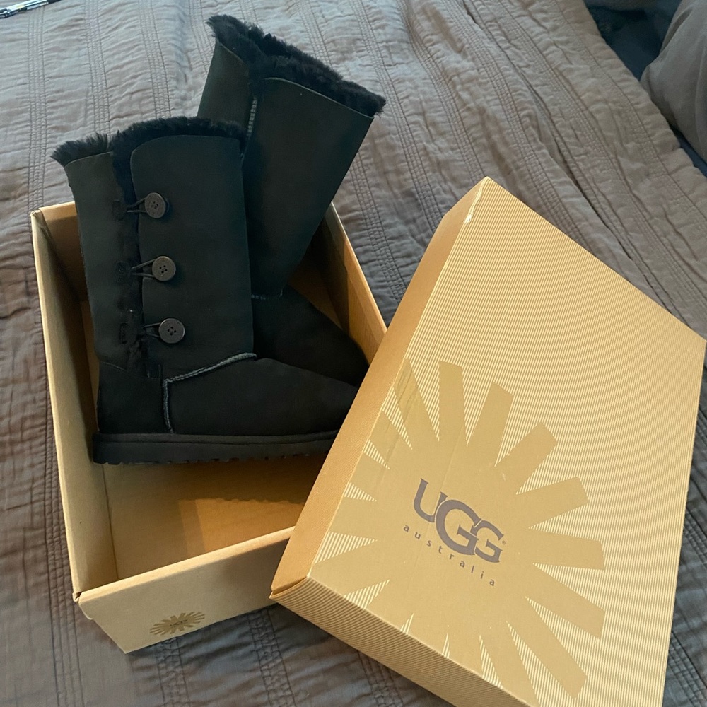 UGG Australia Black Women’s Boots Size 6 - K Bailey Button Triplet
